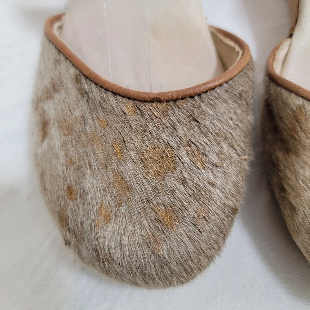 Five Worlds Womens 8 Brown Calf Hair Spotted Wood Wedge Platform Clog Sandals